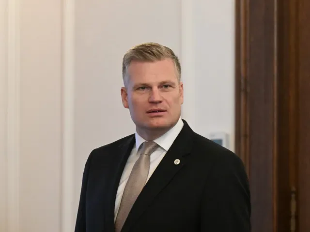 Motoristé trvají na nominaci Filipa Turka. „Věřím, že ve vládě bude,“ řekl Macinka