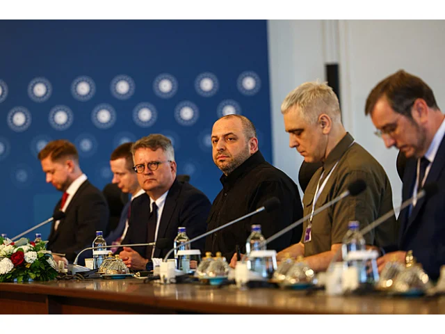 Ukrajinci míří do USA na jednání o míru. Delegaci nečekaně vede jiný muž