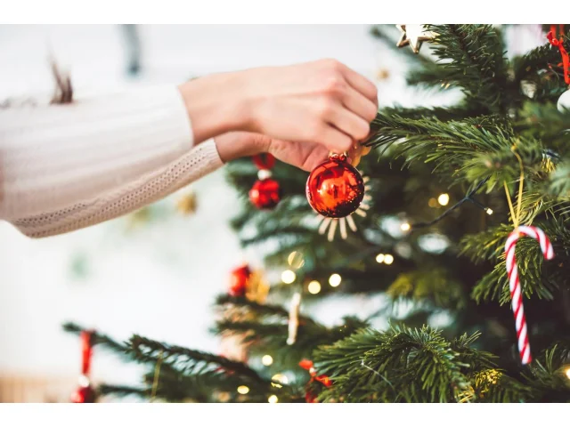 Redakční anketa: Kdy zdobíme vánoční stromeček? U Aničky měsíc dopředu, Kristýna drží tradici u rodičů