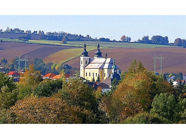 Před 100 lety se narodil Vojtěch Jasný a s ním Všichni dobří rodáci