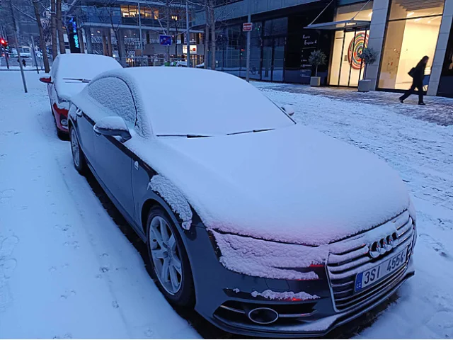 Bílé Vánoce? Jedno velké město šanci má, jinde je spíš nečekejte