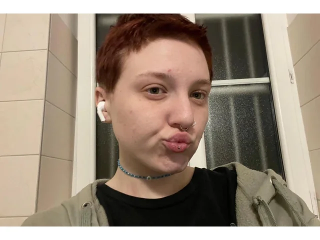 Boj o život ve 20 letech: Lucka dostala jen 7% šanci na přežití rakoviny, rodina shání miliony na léčbu