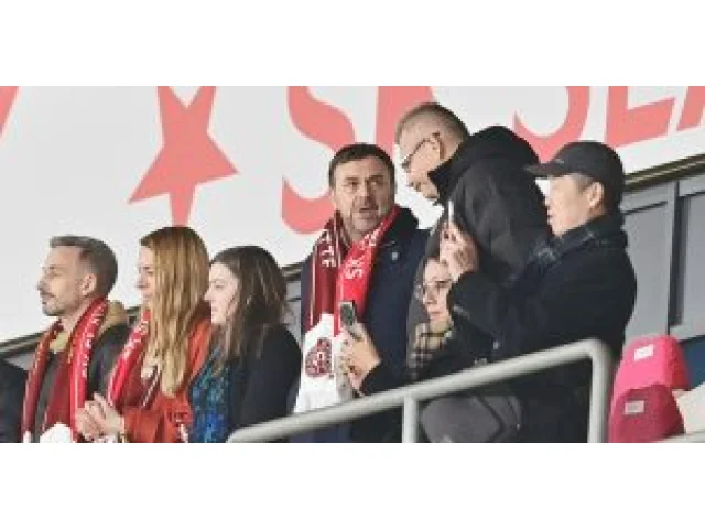 Klatba nad deníkem Sport skončila, fotbalově-mediální vazby se ale rozšířily