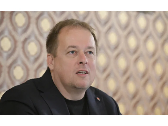 Výběr kouče fotbalové reprezentace se zúžil na dvě jména