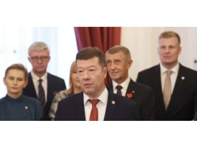 Česko-slovenský systém „našich lidí“. Červený koberec pro Okamuru v Bratislavě