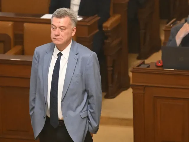 Úřady nám o špinavých bitcoinech nic neřekly, i když to věděly, hájí se Blažek