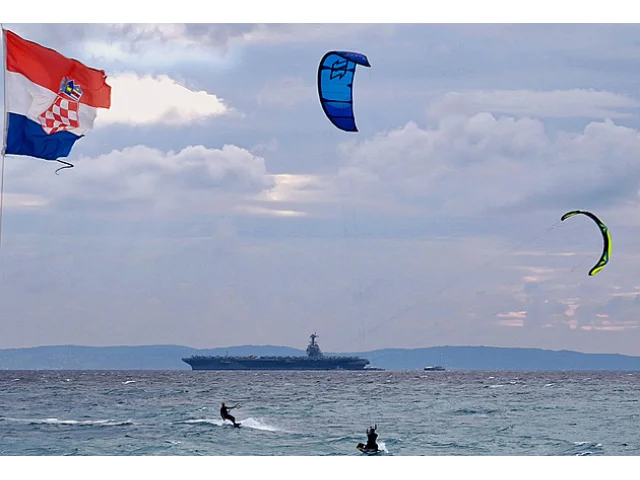 U Venezuely přituhuje. USA potopily další pašeráky a vyslaly největší letadlovou loď