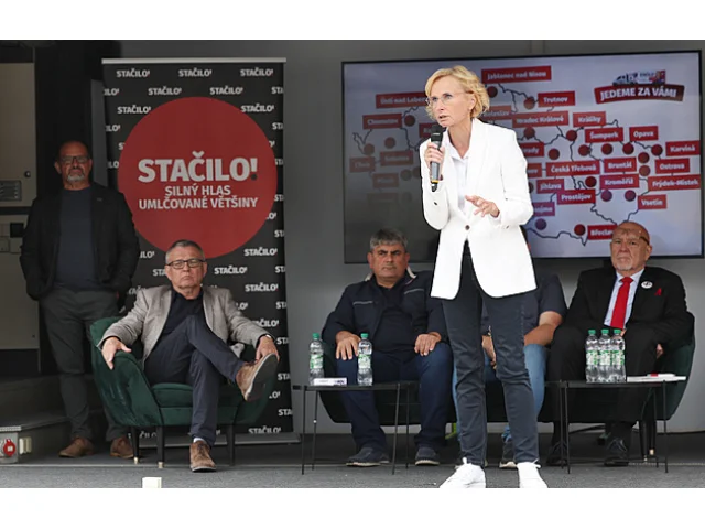 Šup s tou muchomůrkou na pánev, Kateřino. Čtvrtníček si utahuje z Konečné