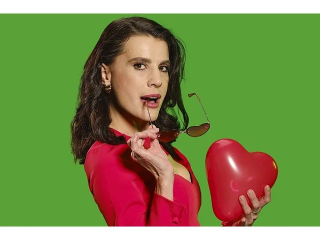 Pohádková princezna Monika Timková moderuje hanbaté Naked Attraction