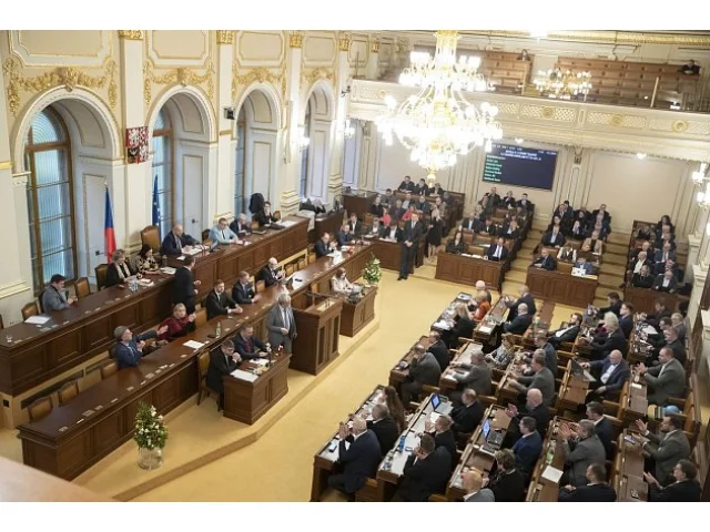 Ustavující schůze Sněmovny je svolána, začne 3. listopadu ve 14 hodin