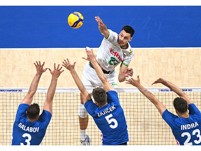 Volejbal ONLINE: Češi musí v semifinále opět dotahovat, s Bulhary prohrávají 1:2