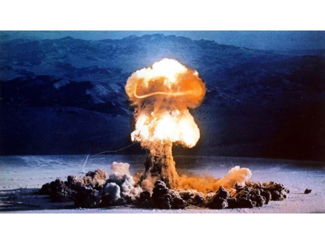 „Dohánějí nás!“ Trump nařídil Pentagonu, aby okamžitě obnovil testy amerických jaderných zbraní