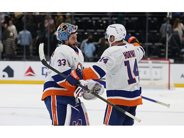 Rittich slavil výhru na ledě Dallasu, Hertl s Klapkou v NHL asistovali