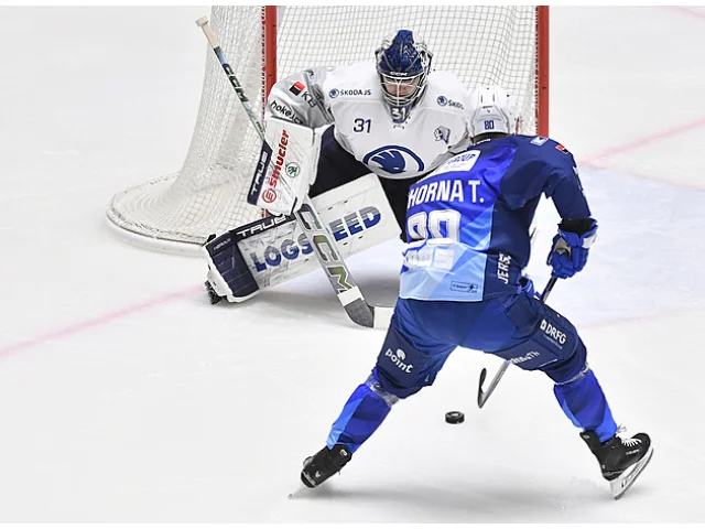 Třinecká jízda skončila v Hradci, Pardubice zničily Kladno, Plzeň zdolala Kometu