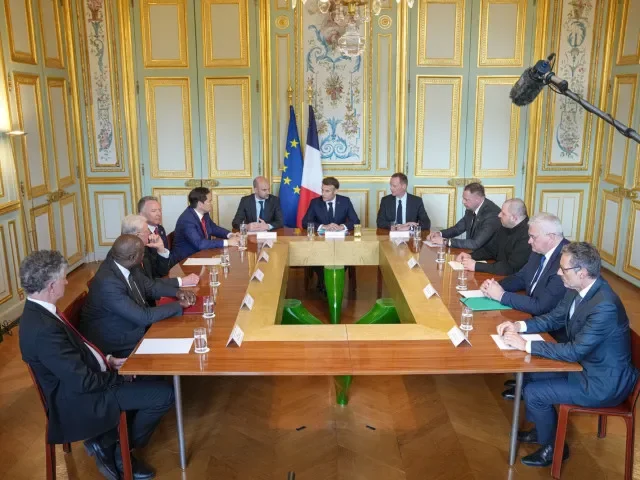 USA ve středu navrhnou Ukrajině a jejím spojencům, aby uznaly Krym jako ruský a zmrazení na frontové linii