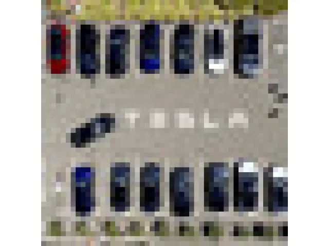 Podíl Tesly na trhu s elektromobily v USA klesl na osmileté minimum