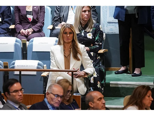 Vyšetřete to! žádá Bílý dům OSN po zastavení eskalátoru s Trumpem