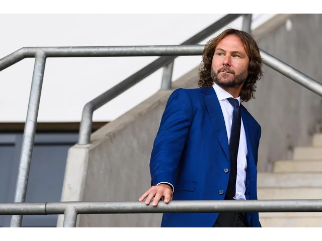 Po ostudě s cizí manželkou slavil Pavel Nedvěd narozeniny bez Dary. Mráčky v ráji?