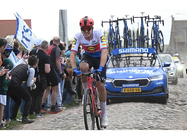 Vacek vede závod Kolem Valencie i po druhé etapě, většinu náskoku ztratil