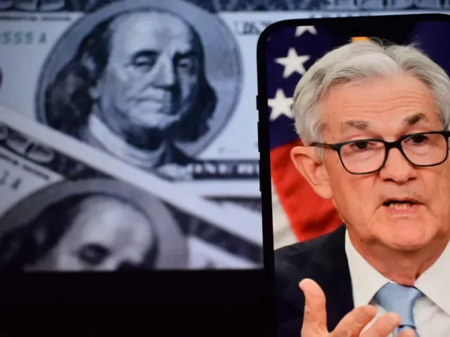 Fed snížil základní sazbu o čtvrt bodu do pásma 4,00 až 4,25 procenta