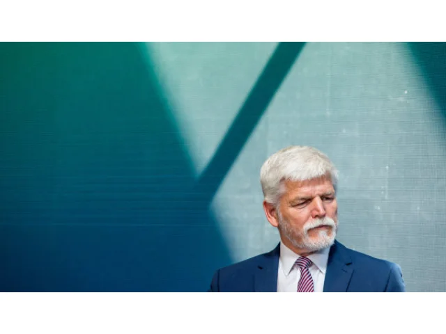 Pavel k Ukrajině: Má-li Evropa převzít odpovědnost, musí být u jednání