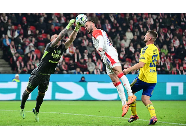 První půle bez zákroku? Říkal jsem si, co se to děje, smál se zlínský brankář Dostál