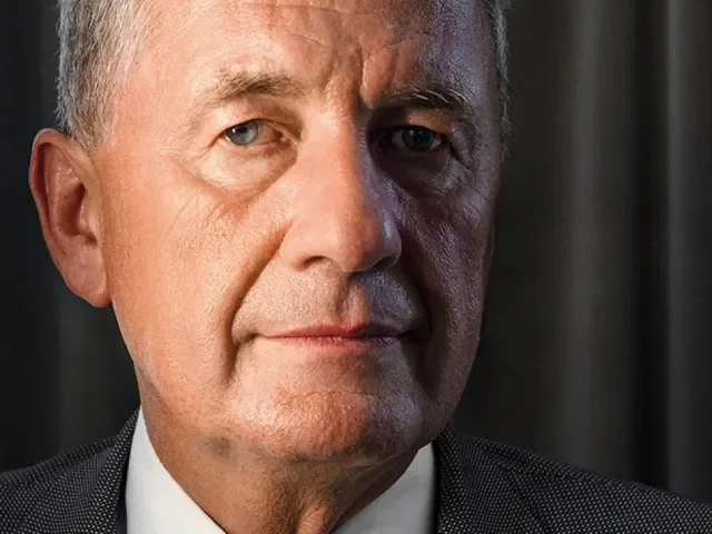 Stížnosti na koalice budou priorita, rozhodnutí do voleb nelze slíbit, uvedl Baxa