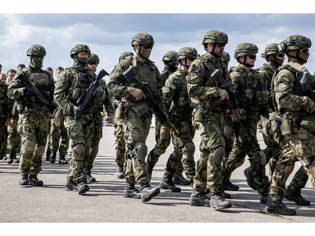 NATO posiluje bezpečnost s novou operací. Zapojila se i česká vláda