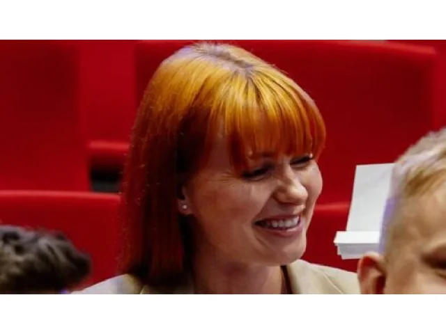 ANO přitvrzuje, Babišovy marketérky to rozjely v myčce. Vada na kráse je, že kopírují influencera ze Slovenska