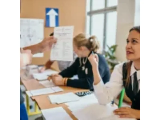 SPOLU vyhrává studentské volby, nejsilnějšími soupeři jsou Piráti a Starostové