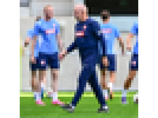 Hašek nebere přípravu se Saúdy jako "přátelský" zápas, od týmu dostal dort