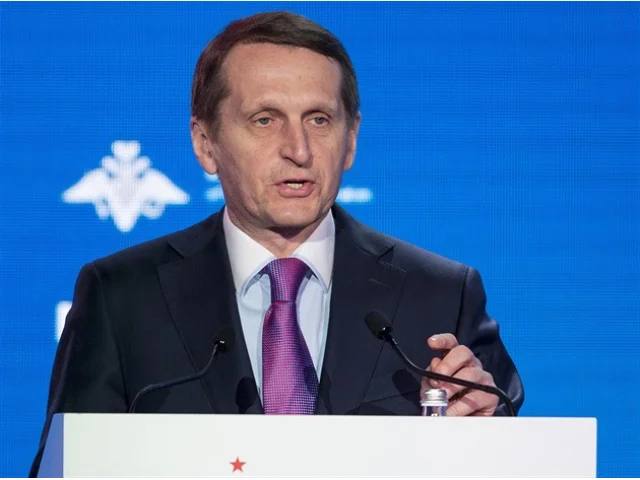 Kdykoliv se ozvěte. Šéf ruské rozvědky telefonoval se svým protějškem z CIA