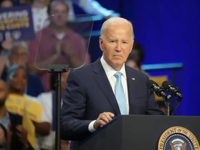 Katatonik v čele svobodného světa