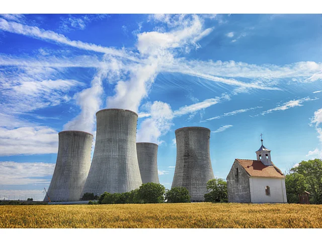 Národ piva a jádra. Češi věří v atomovou energii nejvíc v EU, ale stejně právě v ní narážejí