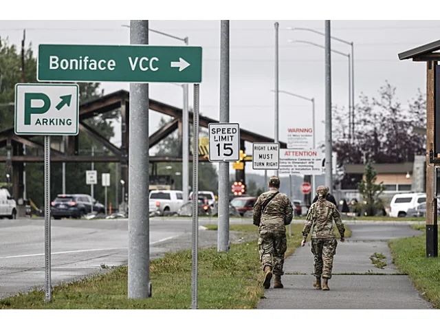 Sovětská salámová metoda žije. Je důležité si to připomínat i před summitem na Aljašce