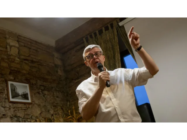 ANO už překresluje úřady a pro Havlíčka chystá superministerstvo. Komu sebere pravomoci?