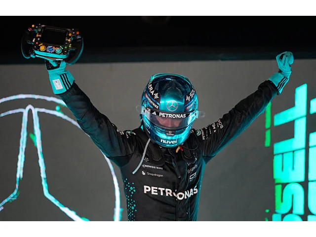 Spekulace končí. Šokující přesuny se v F1 nekonají, Mercedes dál sází na své duo