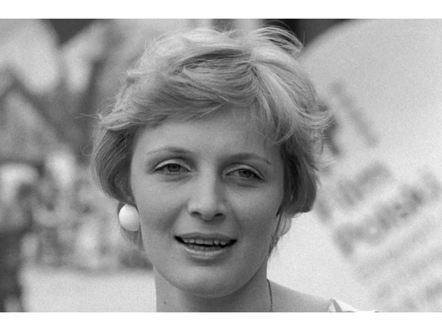 Regina Rázlová se pochlubila vnučkou, podobné si nejsou. Nádherná tmavovláska se narodila ve Francii