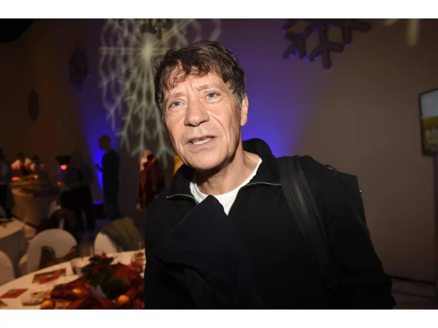 Velká bolest Básníka Pavla Kříže. Herec během pobytu v Česku přišel o maminku