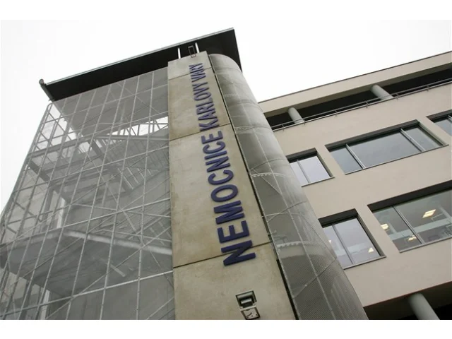 Po generálním řediteli padlo v Karlovarské krajské nemocnici i představenstvo