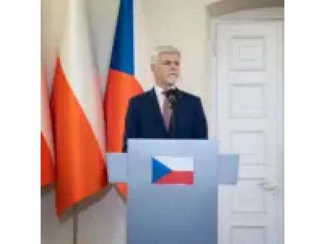 Pavel jmenuje nové generály a udělí státní vyznamenání při oslavách 28. října