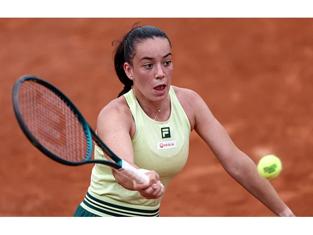 V Paříži postupují Menšík, Bouzková, Valentová a Vondroušová, končí Muchová