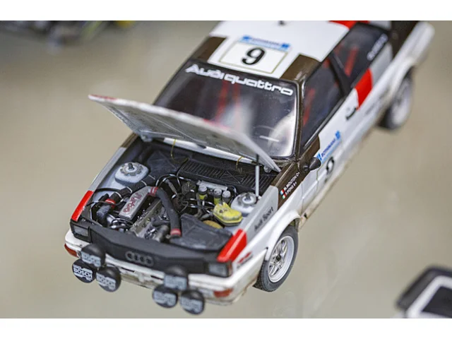 Modelář potřebuje klid, po hádce se ženou si k tomu sednout nemůže, říká nadšenec