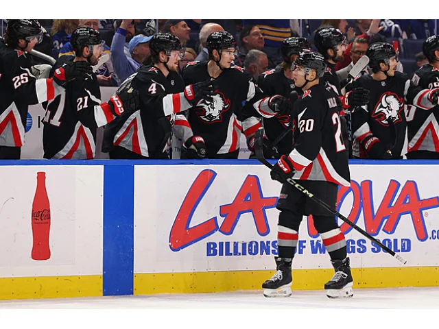 Kulich pomohl k výhře Buffala gólem a asistencí, Ovečkin dal 899. gól v NHL