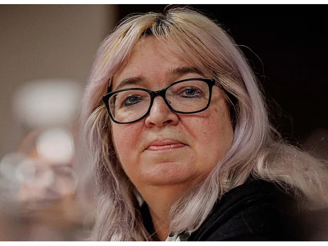 Senátorský klub ANO po roce odmítání přijal Zwyrtek Hamplovou