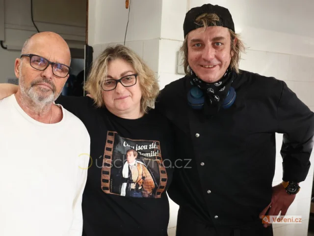 Ano, šéfe! v místě, kde „lidi spočítáš na prstech jedné ruky“: Pohlreich kritizuje polotovary i burger "pro odvážnou školačku"