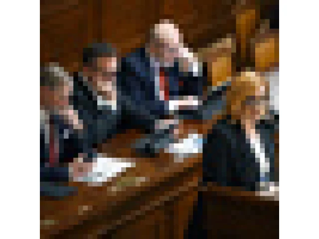 Sněmovna se dostala po dvou hodinách debat k úvodnímu projednání rozpočtu