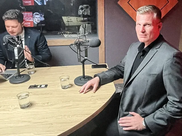 Motoristé mají zájem o MZV, MŽP a kulturu. SPD si nedovedou představit u obrany či vnitra, řekl Turek