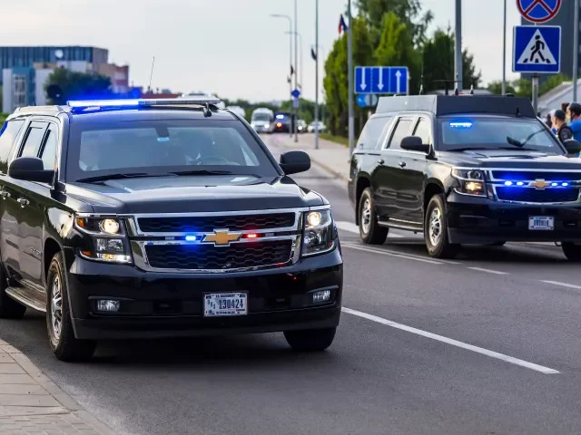„Člověk na člověka, zbraň na zbraň“. Tajná služba finišuje se zabezpečením summitu