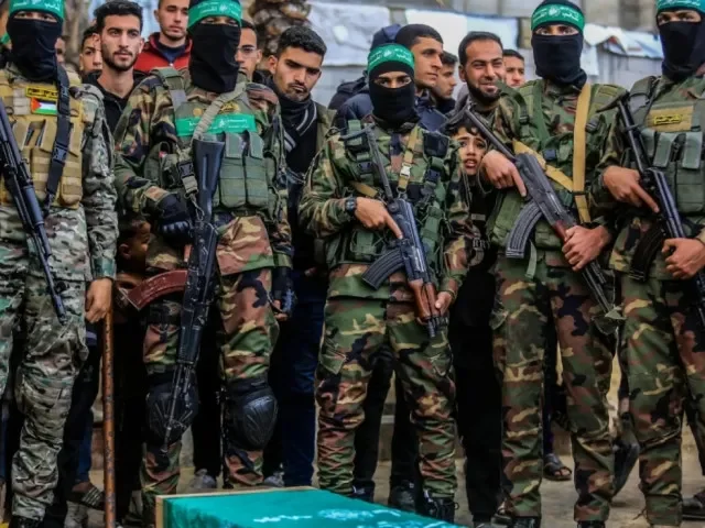 Hamás vyhlásil konec války, rukojmí podle Trumpa propustí v pondělí či úterý